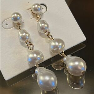 Pearl Drop. Earrings